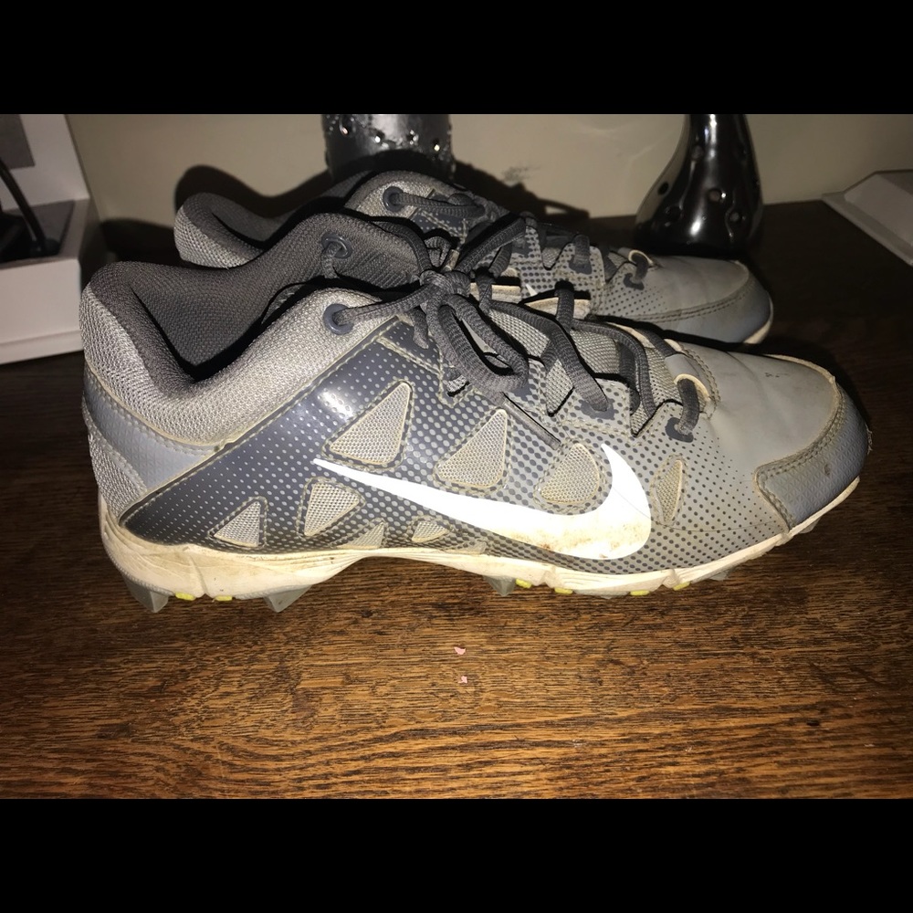 Woman’s softball cleats